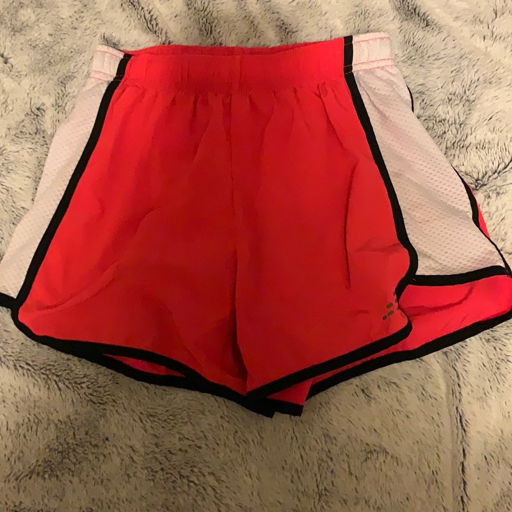 athletic shorts women’s